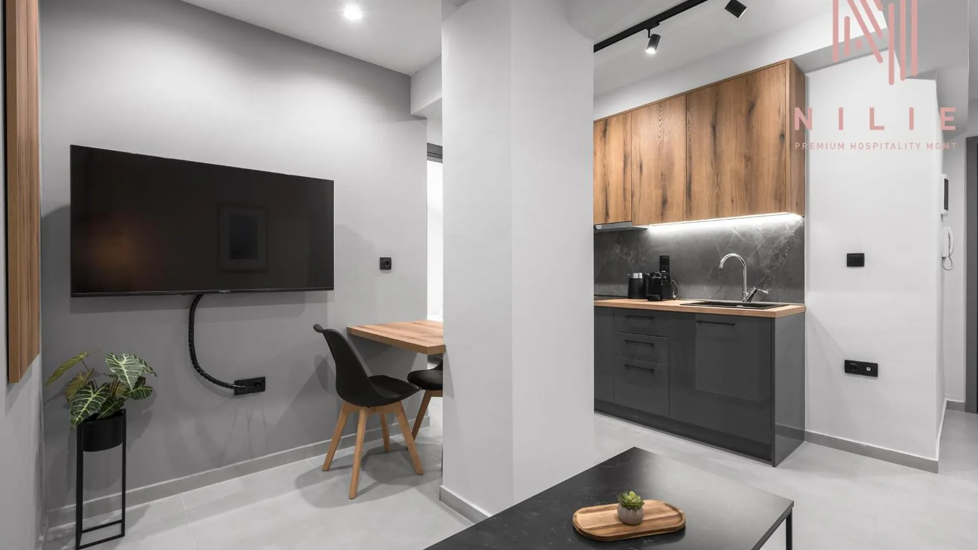 Room 8, Nilie Hospitality Mgmt Salonic